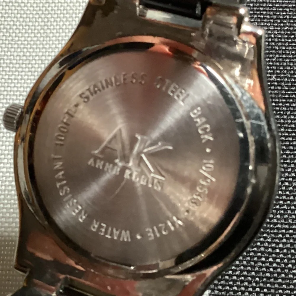 Anne Klein anne klein